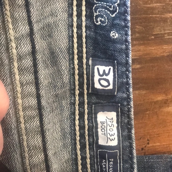 Miss Me Boot Cut jeans - Picture 2 of 5